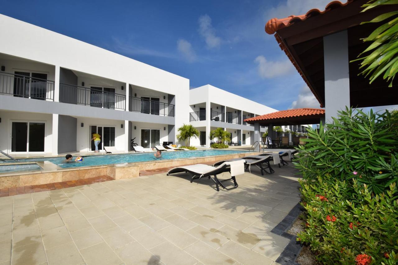 Arena Condos Aruba - 250 m from Eagle Beach Palm Beach Exterior foto