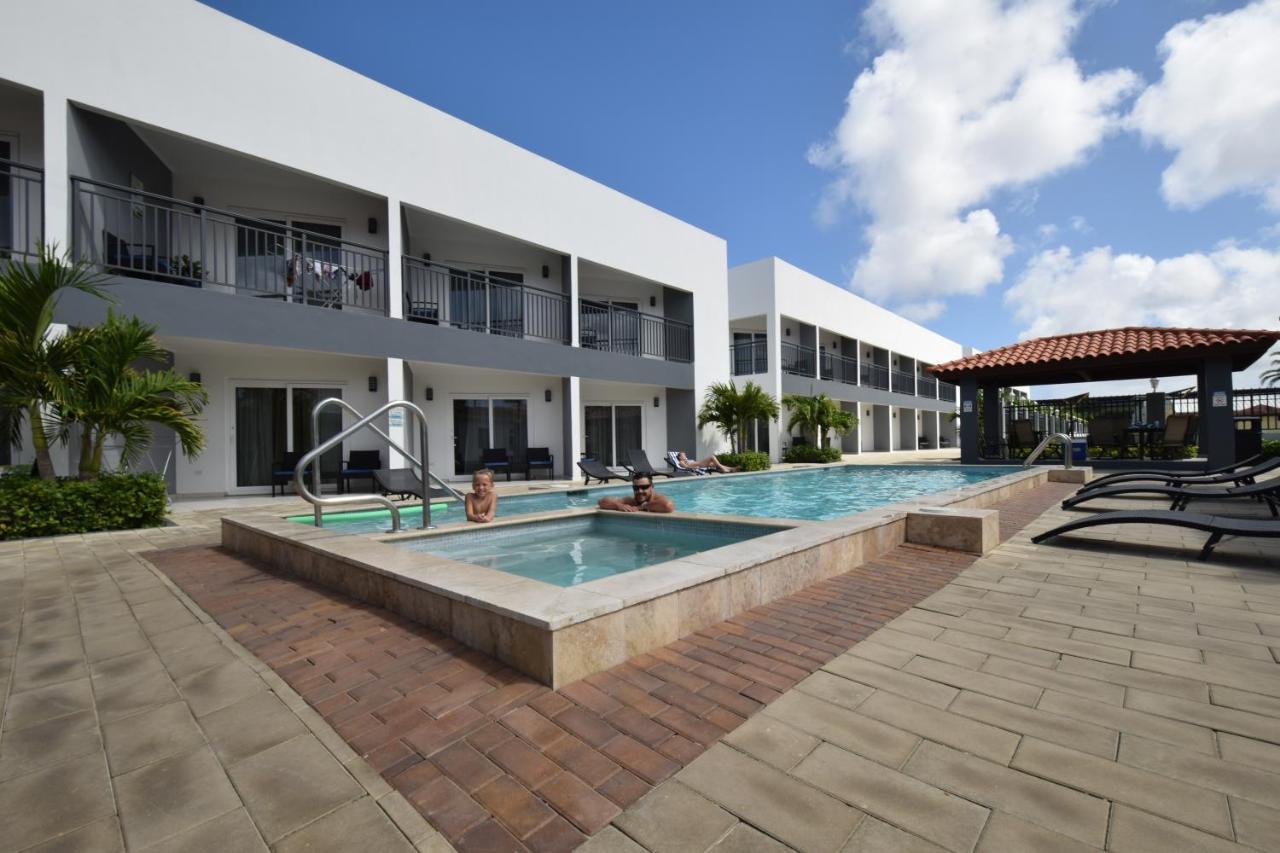 Arena Condos Aruba - 250 m from Eagle Beach Palm Beach Exterior foto