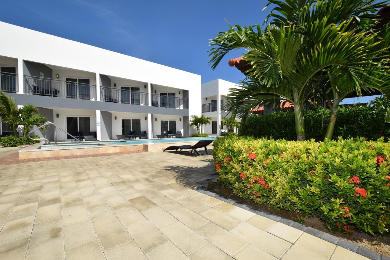 Arena Condos Aruba - 250 m from Eagle Beach Palm Beach Exterior foto