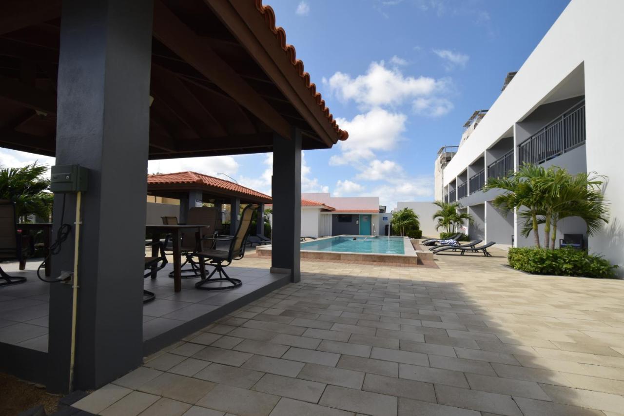 Arena Condos Aruba - 250 m from Eagle Beach Palm Beach Exterior foto
