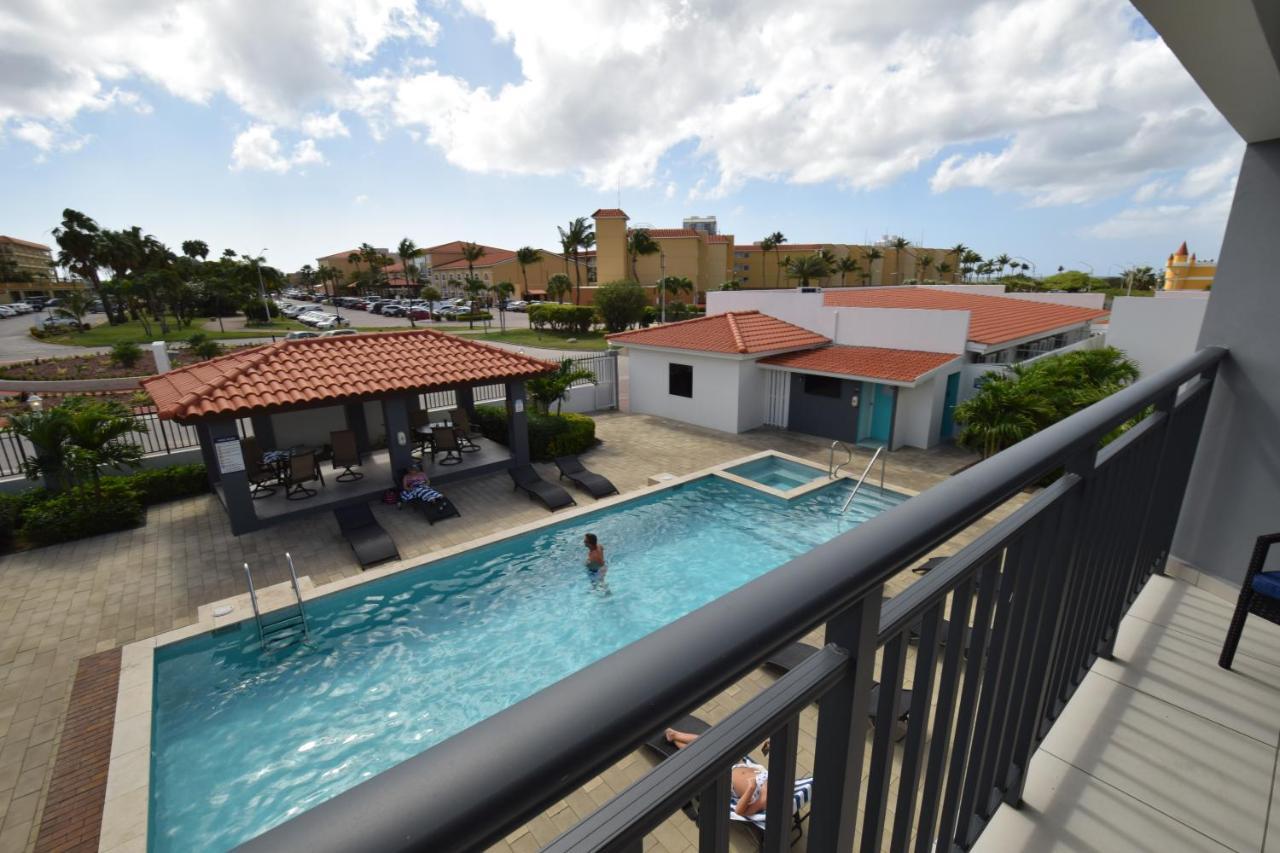 Arena Condos Aruba - 250 m from Eagle Beach Palm Beach Exterior foto