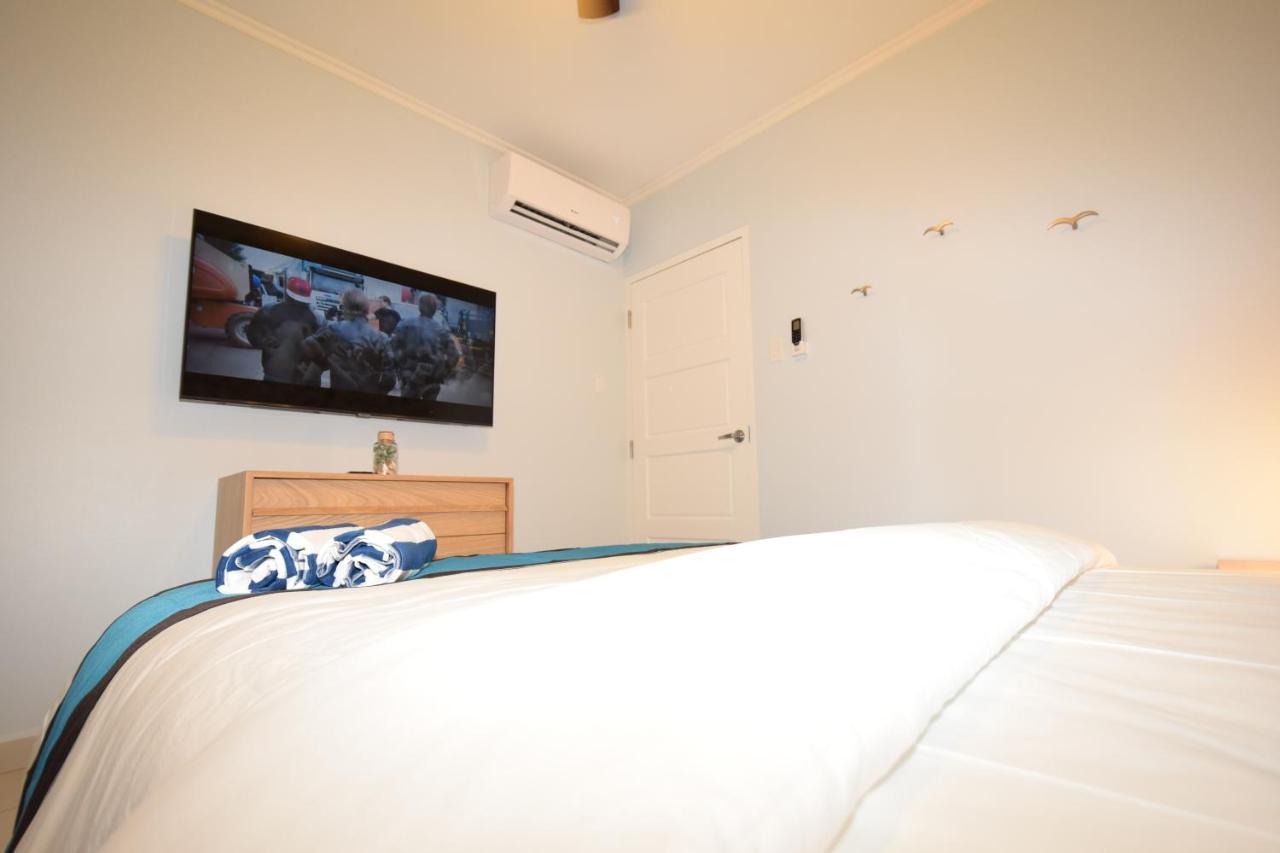 Arena Condos Aruba - 250 m from Eagle Beach Palm Beach Exterior foto