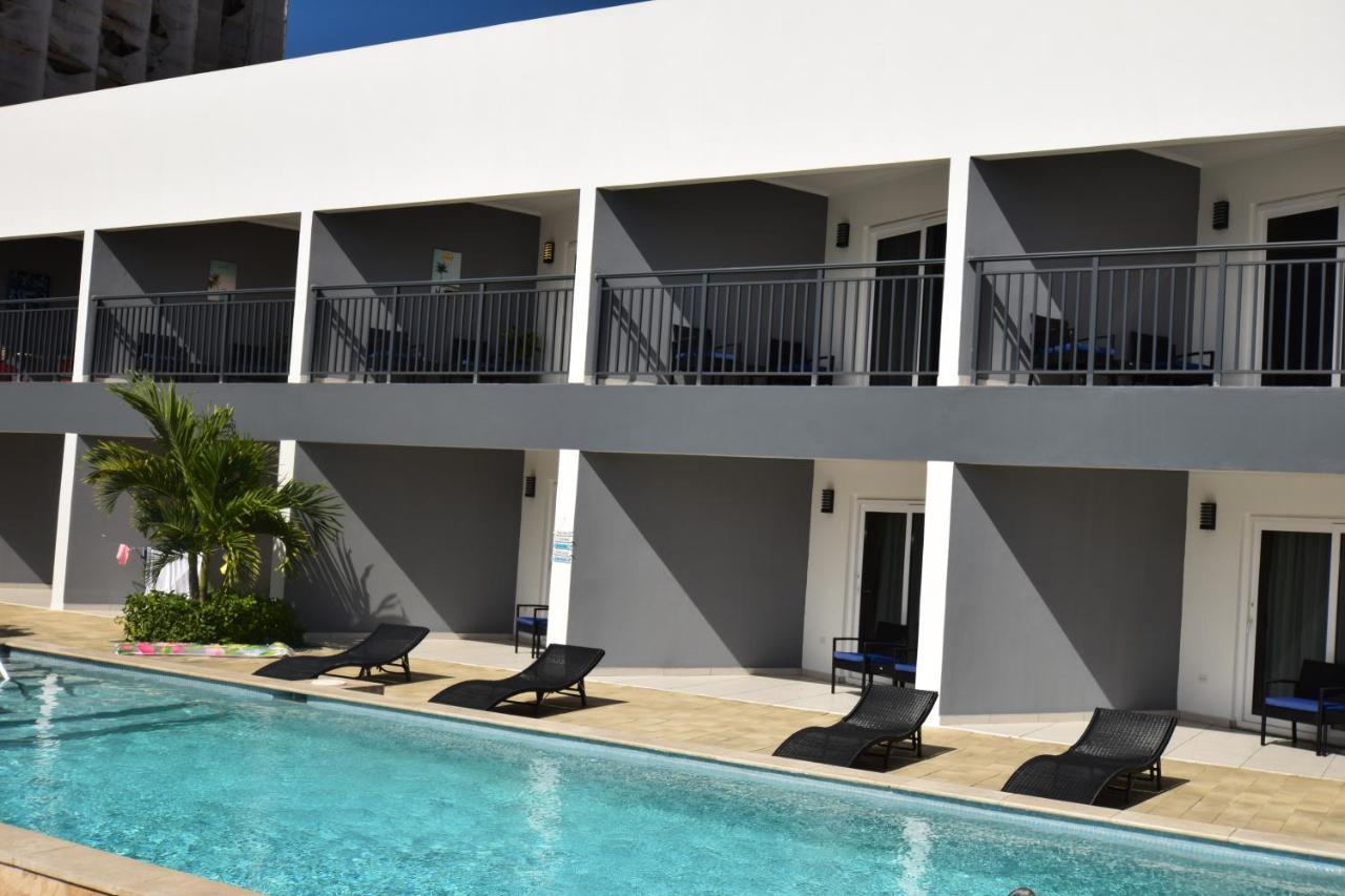 Arena Condos Aruba - 250 m from Eagle Beach Palm Beach Exterior foto