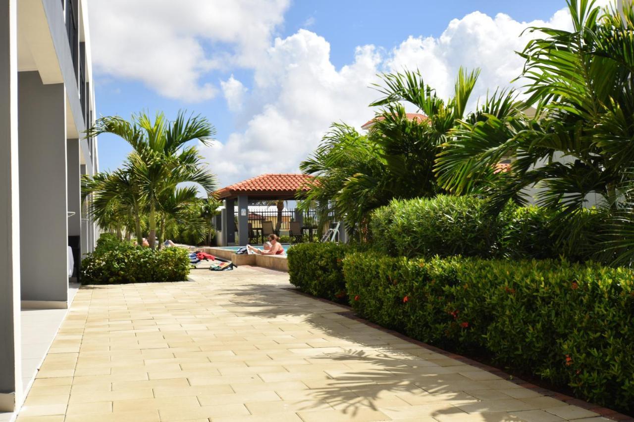 Arena Condos Aruba - 250 m from Eagle Beach Palm Beach Exterior foto