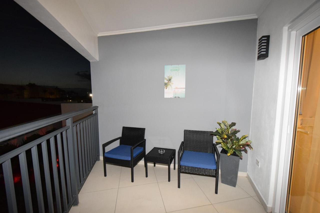 Arena Condos Aruba - 250 m from Eagle Beach Palm Beach Exterior foto