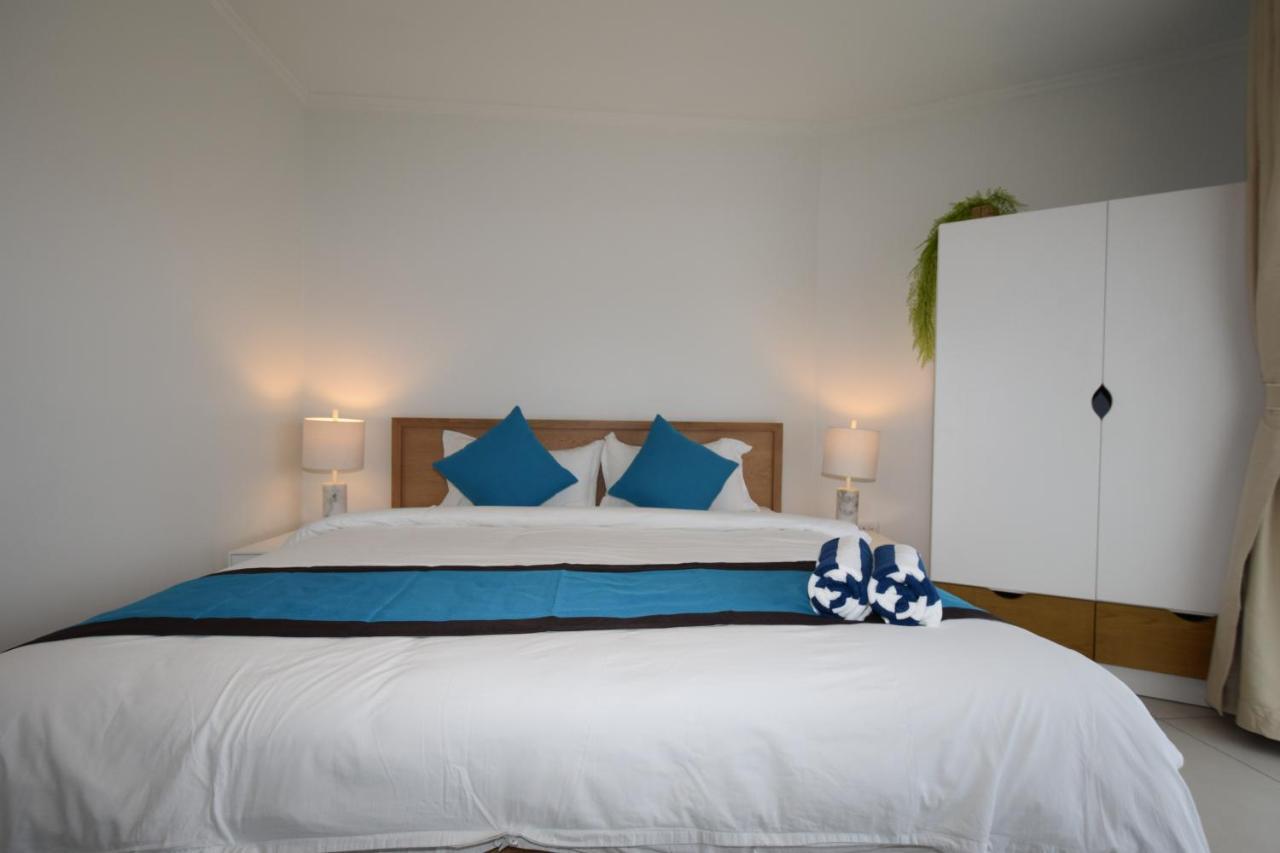 Arena Condos Aruba - 250 m from Eagle Beach Palm Beach Exterior foto