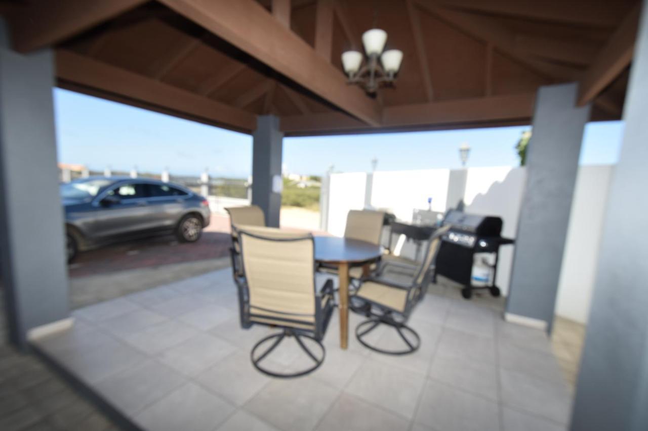 Arena Condos Aruba - 250 m from Eagle Beach Palm Beach Exterior foto