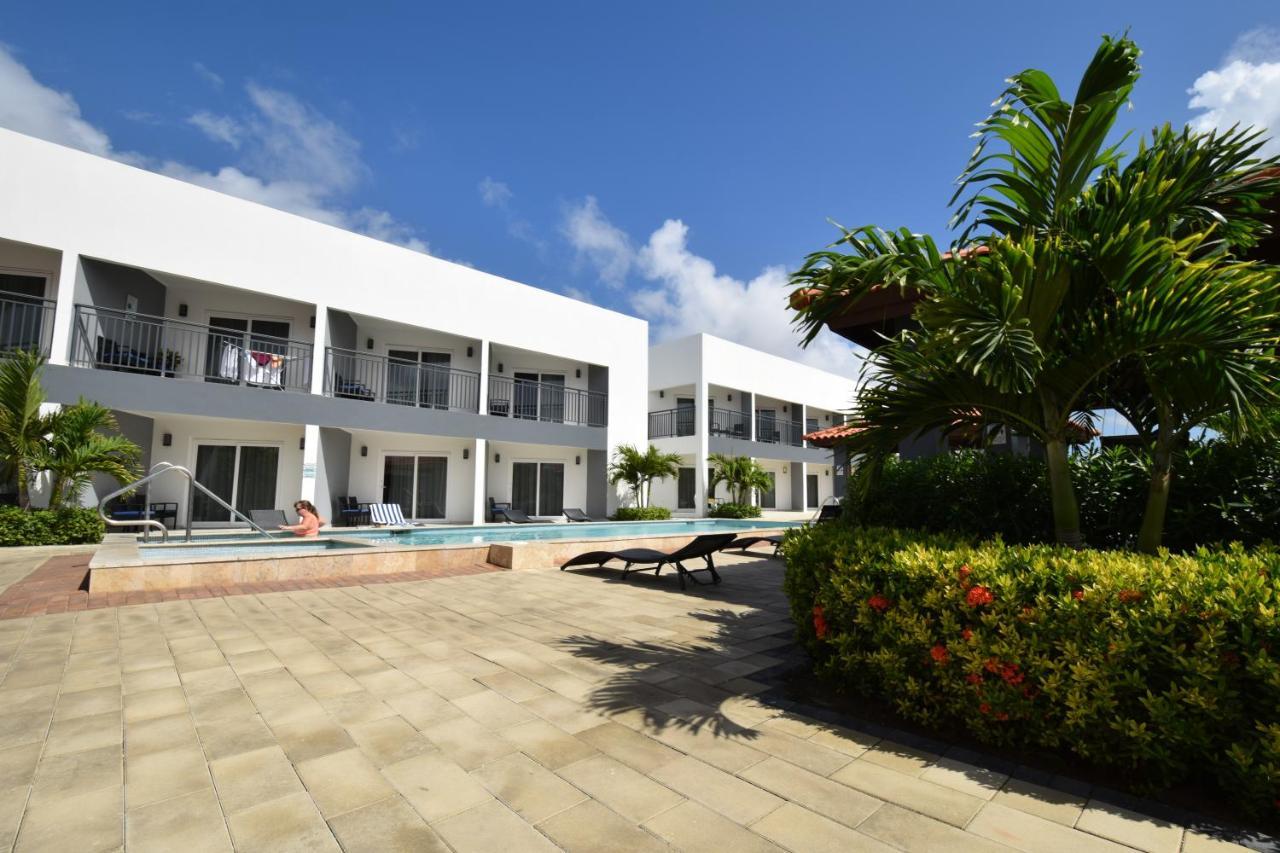 Arena Condos Aruba - 250 m from Eagle Beach Palm Beach Exterior foto